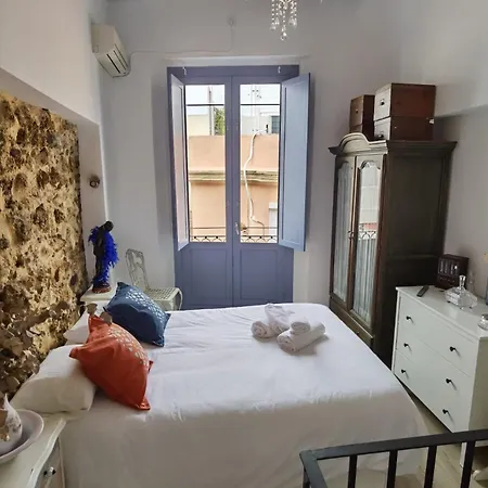 Estrena Casa Unica Con Encanto En El Populo * Cadiz
